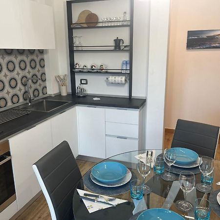 Ferienwohnung Lombardo'S Family - Free Private Parking 700M From The Station! La Spezia Exterior foto