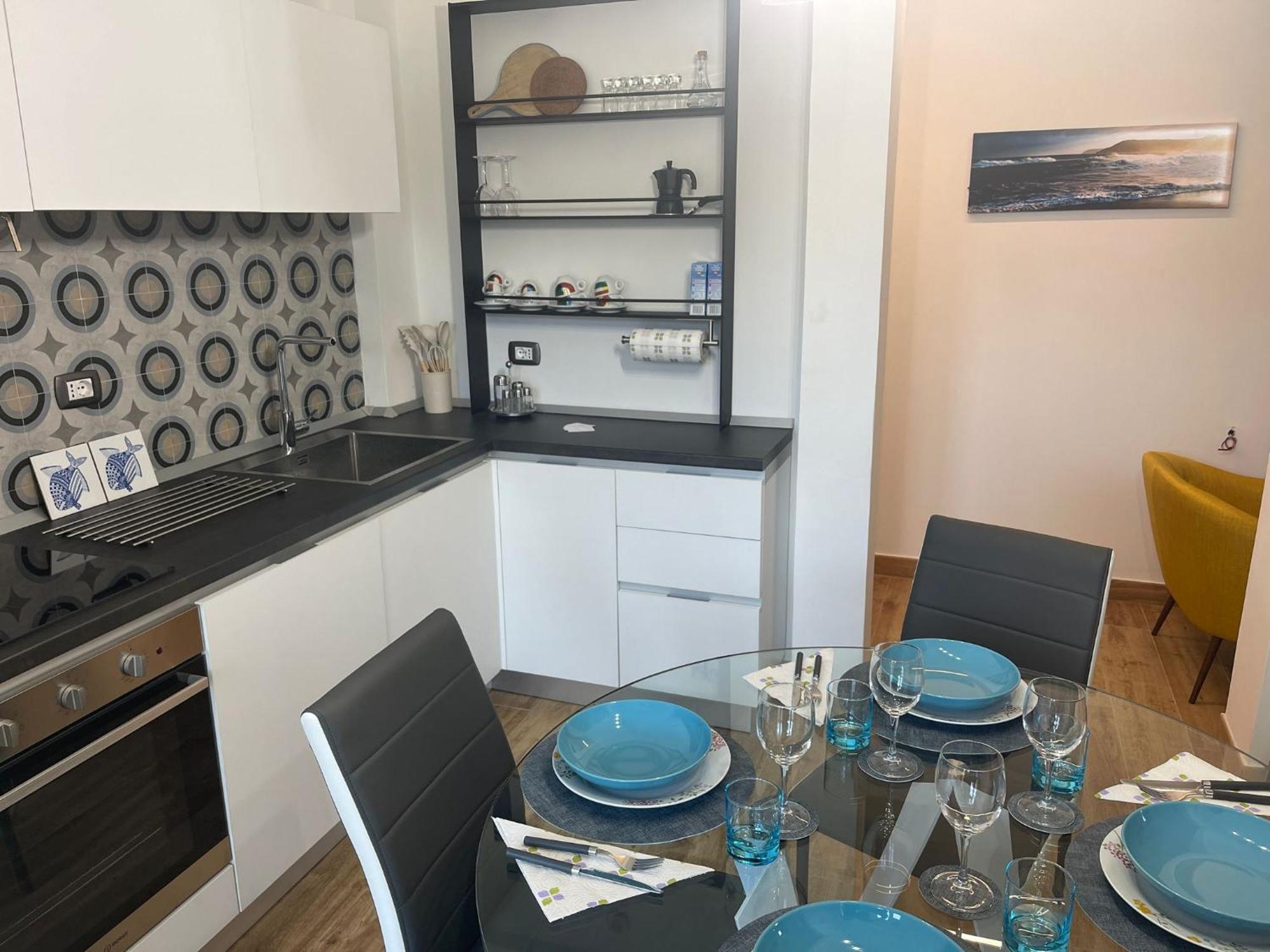 Ferienwohnung Lombardo'S Family - Free Private Parking 700M From The Station! La Spezia Exterior foto